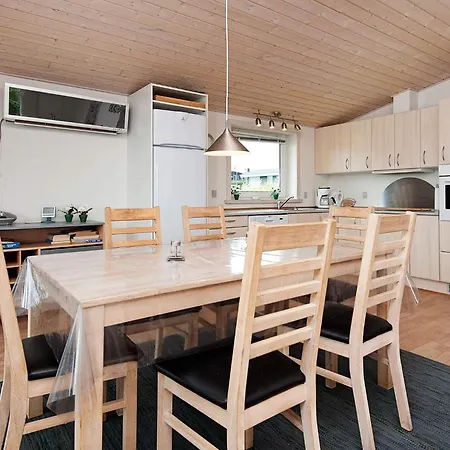 Ferienhaus 4 Star In *